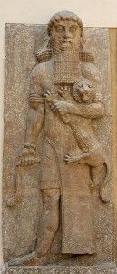 Gilgamesh, V rey de Uruk. Fuente: https://upload.wikimedia.org/wikipedia/commons/e/ed/Hero_lion_Dur-Sharrukin_Louvre_AO19862.jpg