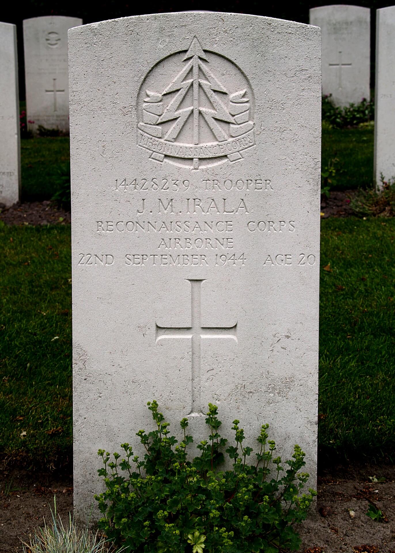 tumba de José María Irala cementerio de guerra de la Commonwealth de Arnhem/Oosterbeek